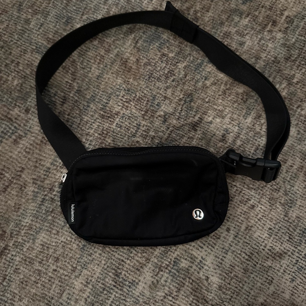 lululemon athletica Black Belt Bag